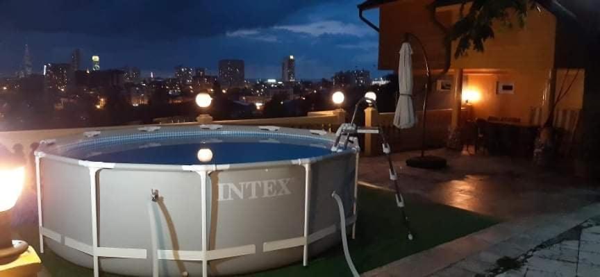 Деревянный Котеж The 1 С Выдом На Город Batumi Exterior foto